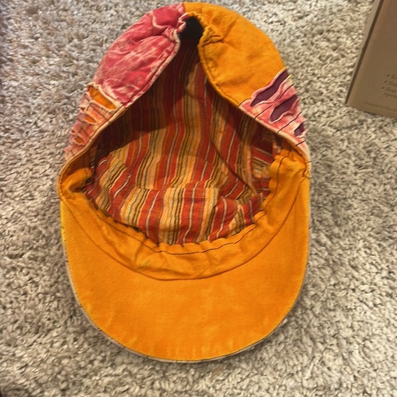 Women’s hat - Picture 4 of 5